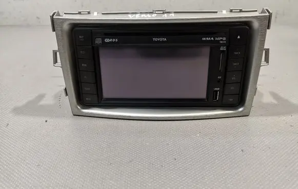 Toyota Verso Radio/CD/DVD/GPS head unit 8611360V860