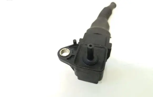 Volkswagen Golf I Air pressure sensor 2244674