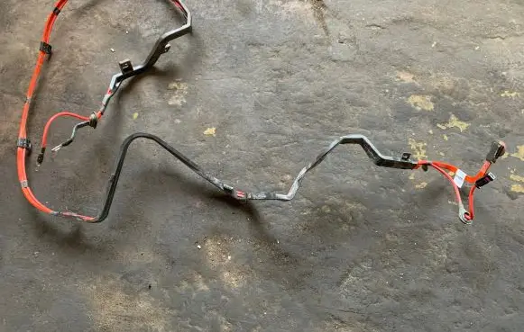 BMW 1 F20 F21 Positive cable (battery) 9308291
