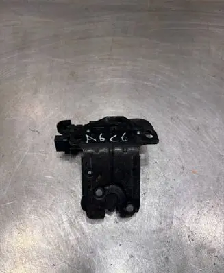 Audi A6 S6 C6 4F Tailgate/trunk/boot lock/catch/latch 8P4827505C
