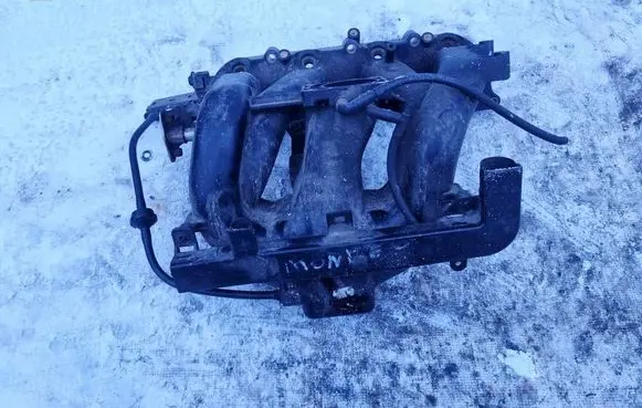 Ford Mondeo MK I Intake manifold 938f9424ne