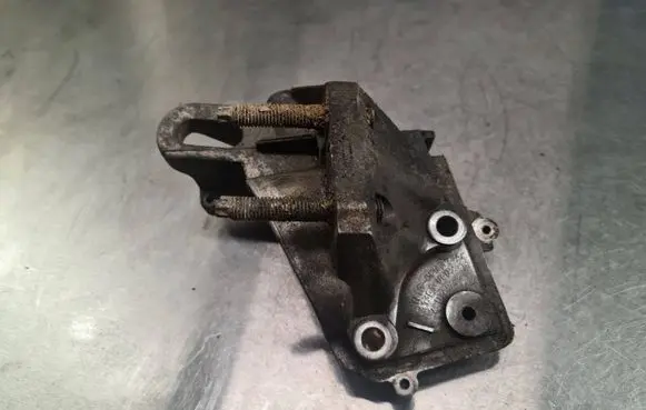 Ford Focus Engine mounting bracket 11361040211 1N1G6F001AC