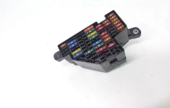 Audi A3 S3 8P Fuse module 3755511