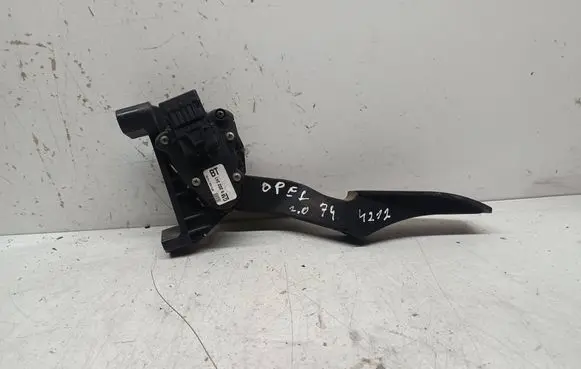 Opel Vectra C Accelerator throttle pedal 9202341 6PV00811400