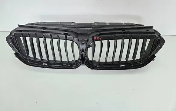 BMW 5 G30 G31 G38 Front bumper upper radiator grill 7497279 51137497279