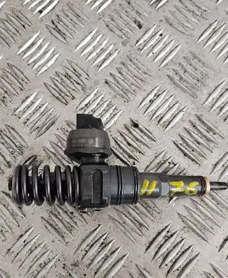 Audi A4 S4 B7 8E 8H Fuel injector 038130073AK