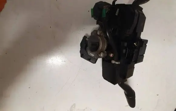 Honda Accord Wiper turn signal indicator stalk/switch M226581