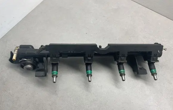 Ford Fiesta Fuel injector 98MFBC A193P06451 98AG14A390LB