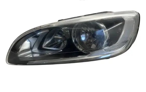 Volvo V60 Headlight/headlamp 31420115