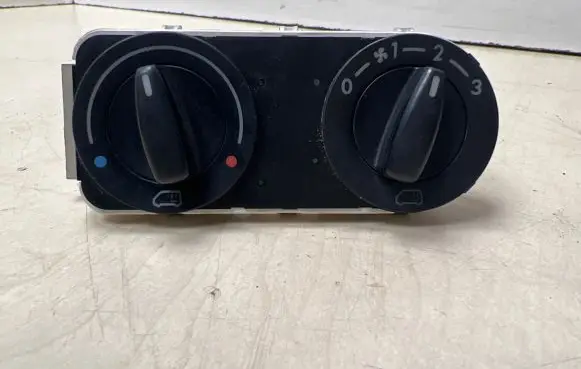 Volkswagen Transporter - Caravelle T4 Climate control unit 901511510000 12689204