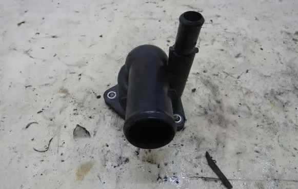 Toyota Prius (XW30) Thermostat housing KRIS235789
