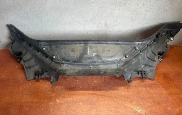 Other engine bay part