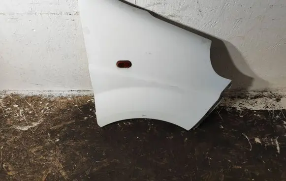 Renault Trafic II (X83) Fender 7782524467