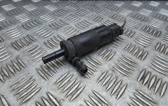 BMW 7 E65 E66 Headlight washer pump 67128377613 8377613