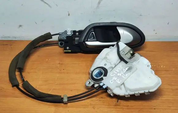 Honda Civic Front door lock