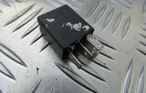 Peugeot 406 Other relay 232303