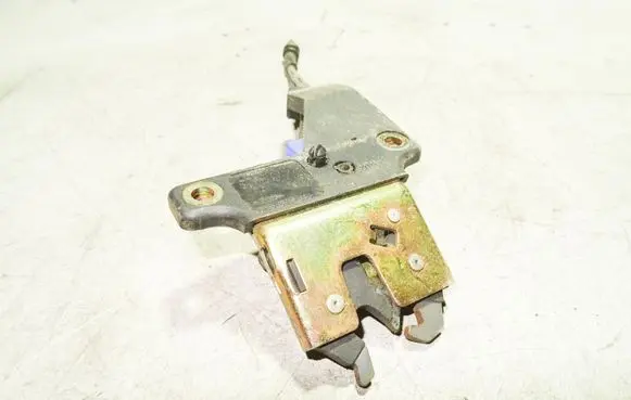 Audi A4 S4 B6 8E 8H Tailgate/trunk/boot lock/catch/latch 8E5827505A