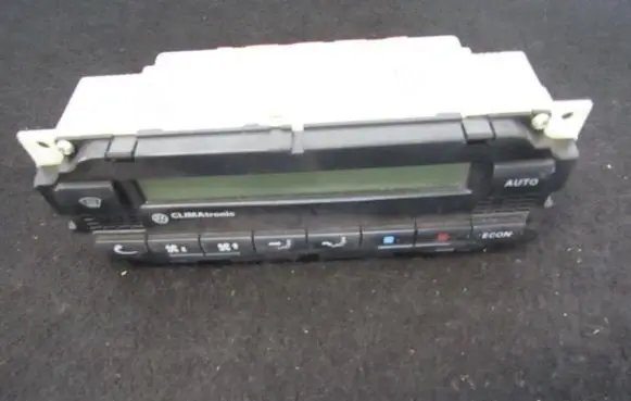 Volkswagen Golf IV Climate control unit