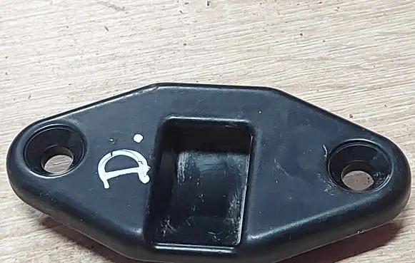 Volkswagen Caddy Sliding door lock loop/hook striker 2K0843667A