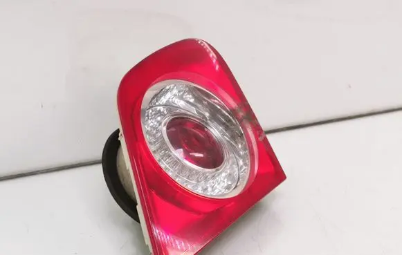 Volkswagen Jetta V Tailgate rear/tail lights 1K5945093 1K5945259