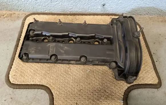 Rocker cam cover