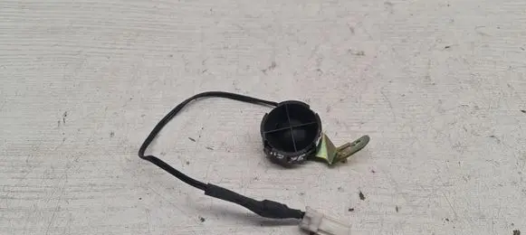 Front door high frequency speaker
