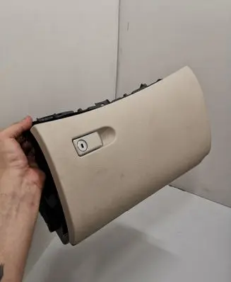 Mercedes-Benz E W212 Glove box A2136800091