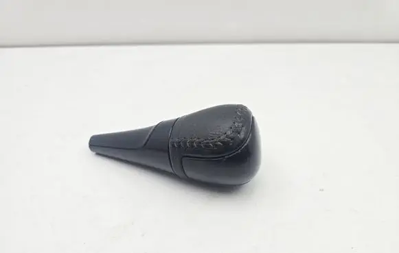 Toyota Yaris Gear lever shifter trim leather/knob 