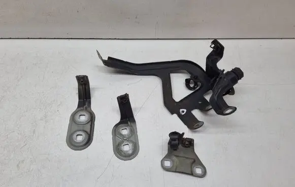 BMW 5 F10 F11 Front bumper mounting bracket