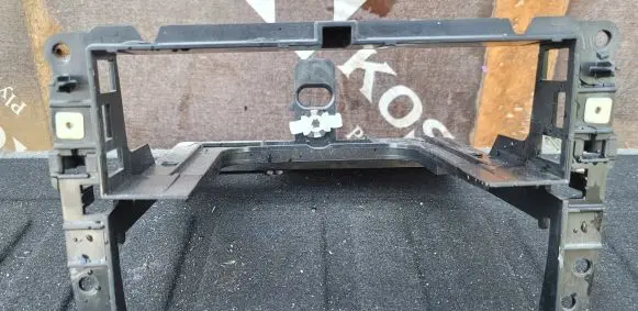 Citroen C4 II Radio/GPS head unit trim 96876293280
