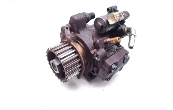 Volvo V70 Fuel injection high pressure pump 9676289780