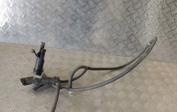 Infiniti FX Headlight washer spray nozzle 