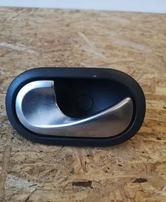 Renault Megane II Front door interior handle 8200028487