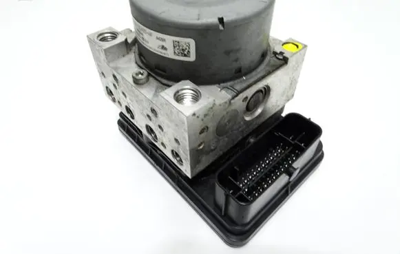 Ford Fiesta ABS Pump D1B12C405AF D1B12C013BD