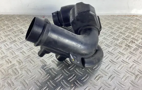 Honda Accord Intake resonator 