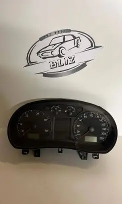 Volkswagen Polo Speedometer (instrument cluster) 110080124015A