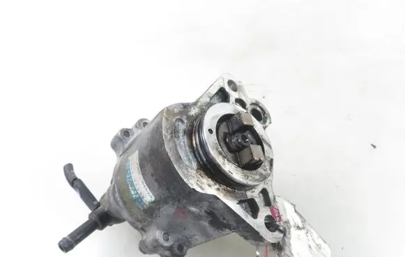 Toyota Corolla E110 Vacuum pump 0810002590 2930027010