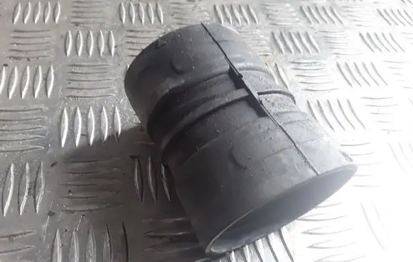 Renault Megane III Air intake duct part 8200923144 1036705S01