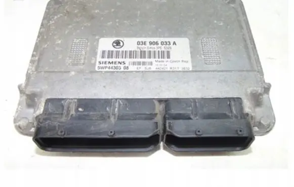 Skoda Fabia Mk1 (6Y) Engine control unit/module 03E906033A
