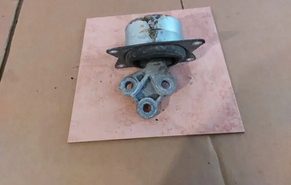 Opel Vectra C Gearbox mount V046403102 V04640