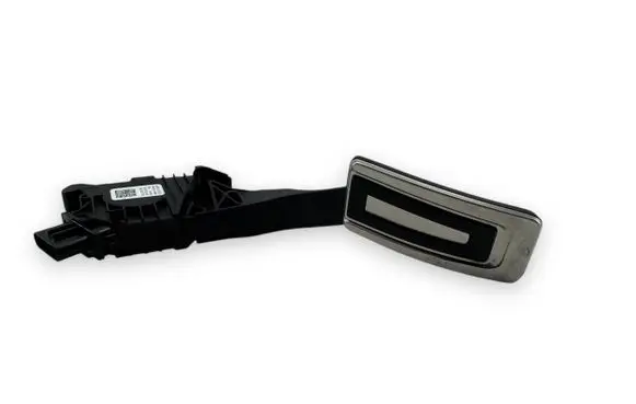 Volkswagen Tiguan Accelerator throttle pedal 5Q2723503F 6PV01062185