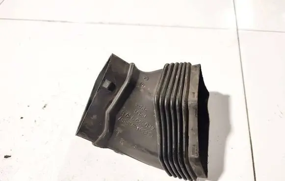 Audi A6 S6 C6 4F Air intake hose/pipe 4F0129739B