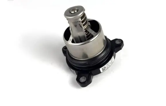 Porsche Cayenne (9Y0 9Y3) Thermostat/thermostat housing 06m121115k
