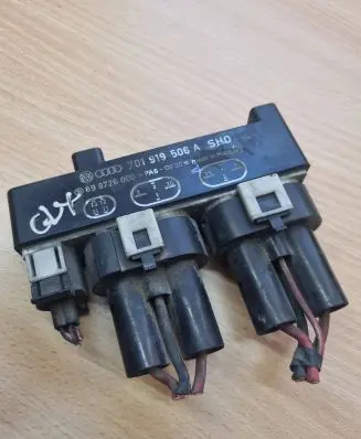 Ford Galaxy Coolant fan relay 701919506A 898726000