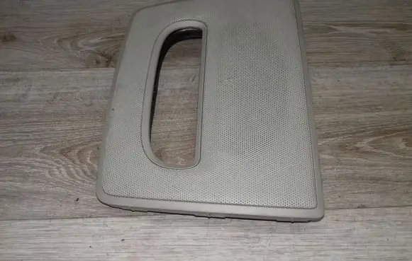 Radio/GPS head unit trim