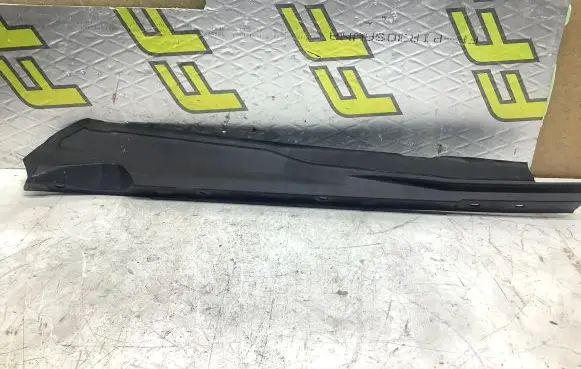 BMW 3 G20 G21 Fender end trim 7419386