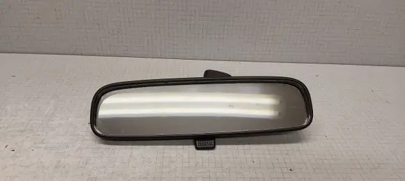 Mitsubishi Outlander Rear view mirror (interior) E4022197