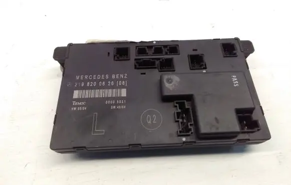 Mercedes-Benz CLS C219 Door control unit/module 2198200626
