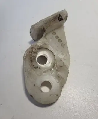 BMW 3 E46 Front bumper mounting bracket 8195296