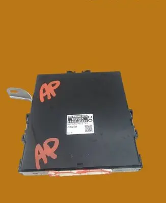 Toyota Avensis T270 Other control units/modules 89690-05030